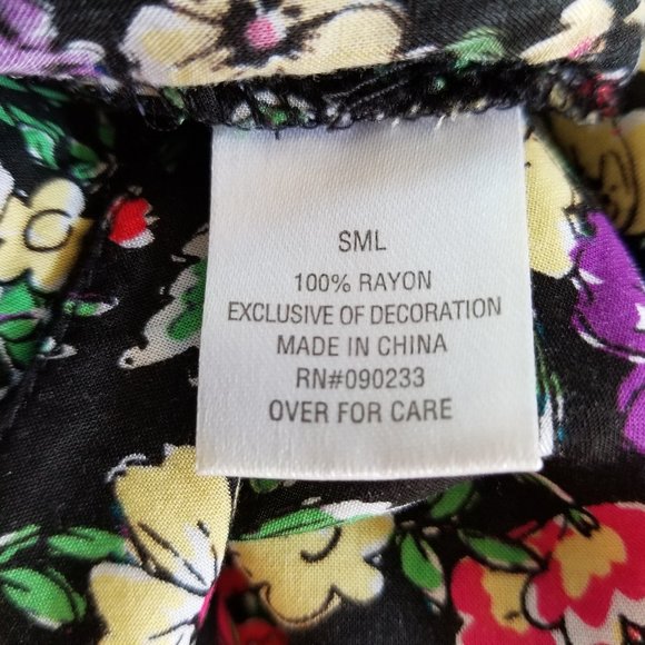 Kirra Racerback Rayon Black Floral Pleated Tank - Picture 5 of 6